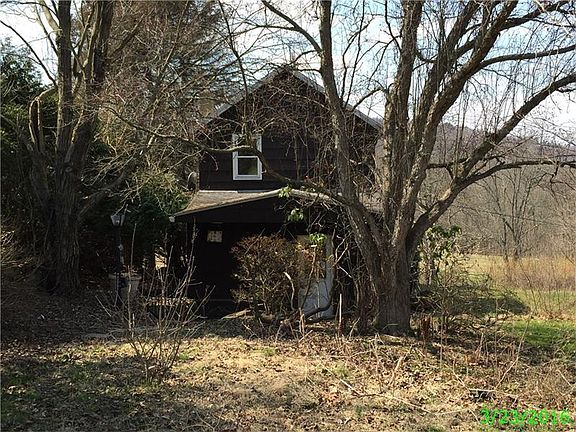 4th image of 223 Leech Ave