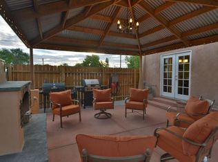 2406 Foothill Dr SW, Albuquerque, NM 87105