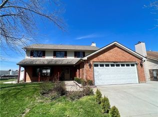 7059 Shull Rd, Dayton, OH 45424