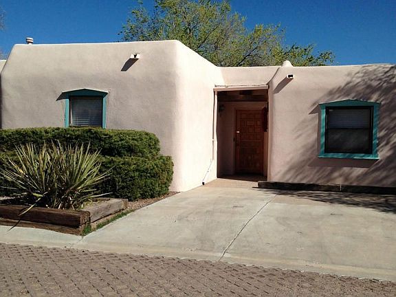 4th image of 3016 San Patricia Pl NW