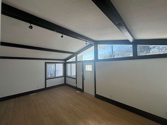2nd image of 2417 Acorn St