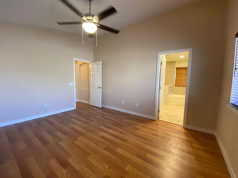 994 Trackers Glen Ave — Photo 17