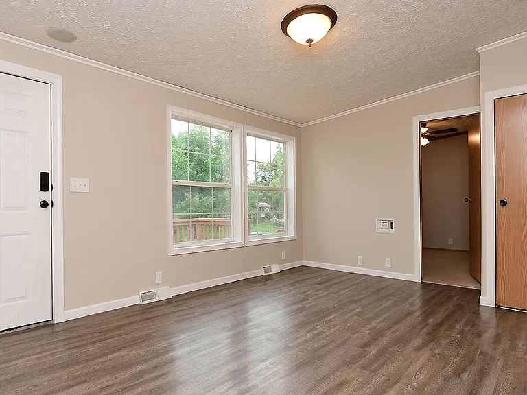 38 Cypress St — Photo 11