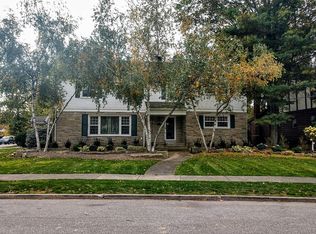 19990 Edgecliff Dr, Euclid, OH 44119