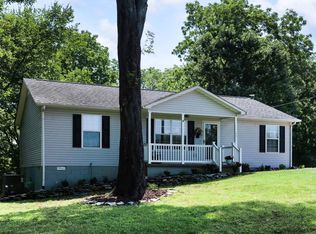 2107 Glencoe Dr, Culleoka, TN 38451