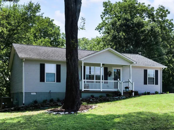 2107 Glencoe Dr, Culleoka, TN 38451