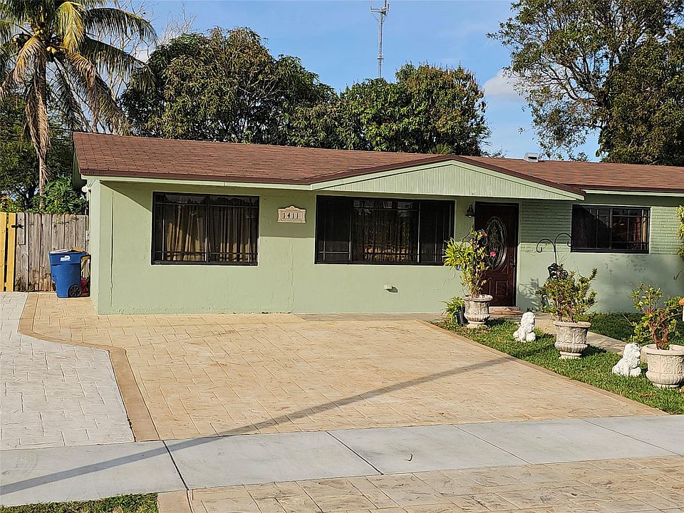 1st image of 1411 NW 202nd Street
