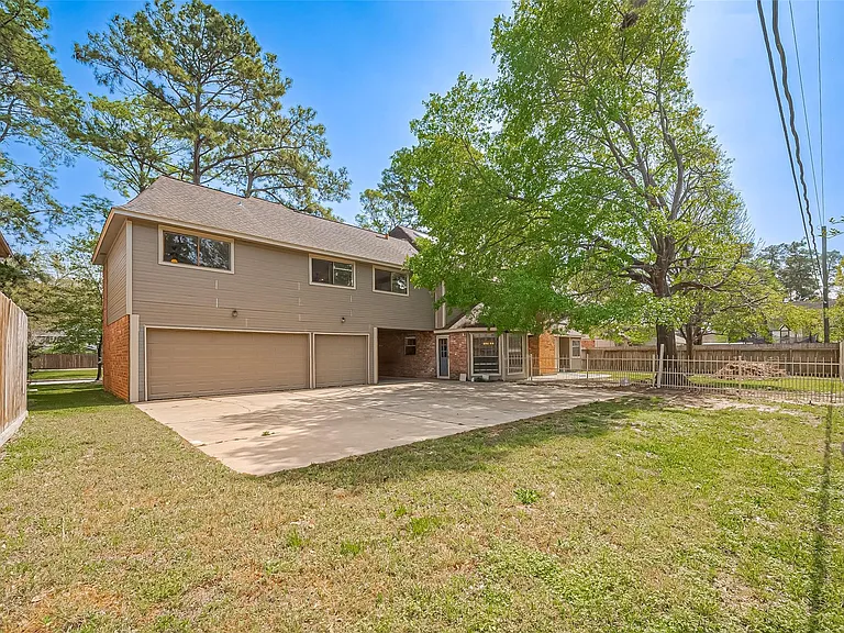 18307 Champion Forest Dr — Photo 45