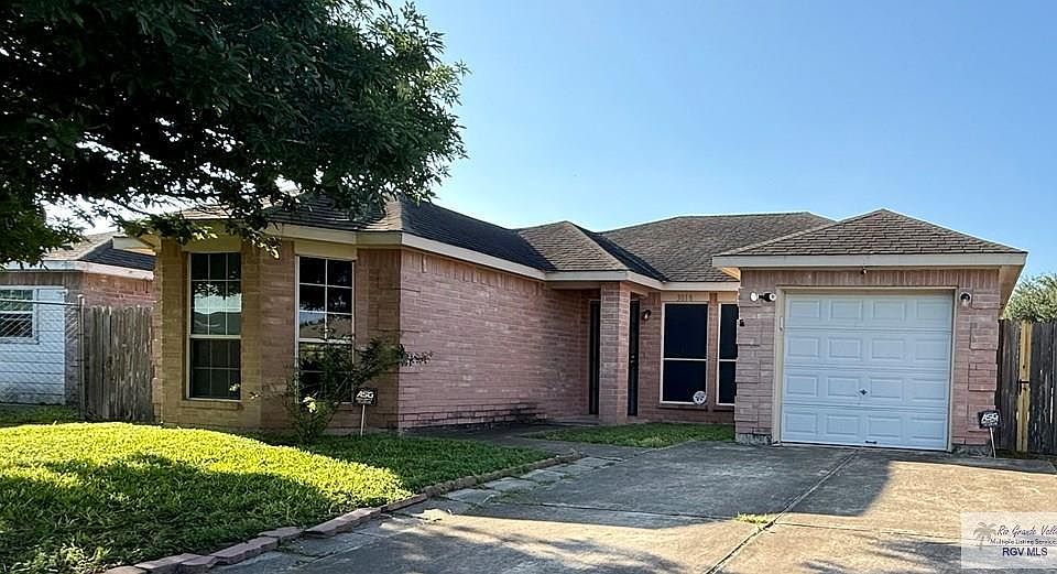 1st image of 3018 Bayview Ave