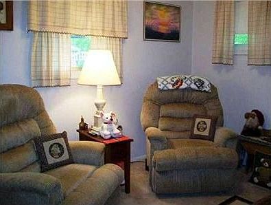 3rd image of 1269 E Fair Ave