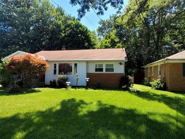 640 Crotty Dr, Erie, PA 16511