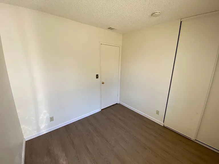 6804 Harlequin Way — Photo 11