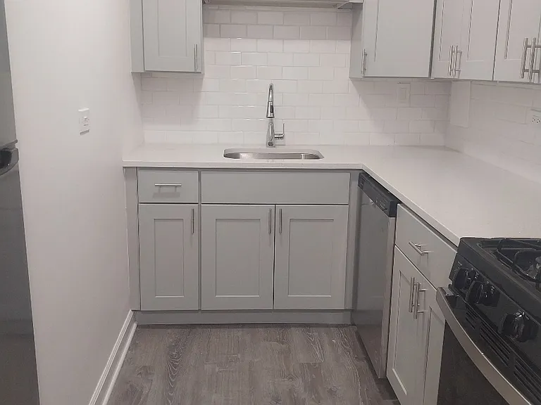 5701 W Washington Blvd #1E — Photo 2