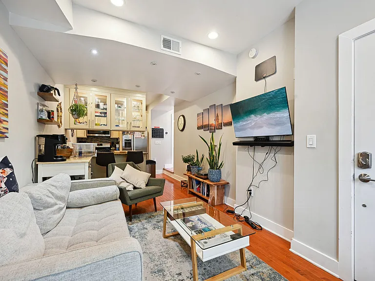 43 Hanover Pl NW #2 — Photo 3