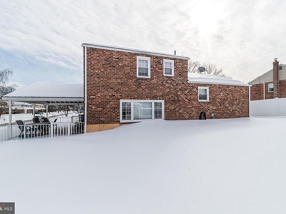 5th image of 364 Abrams Mill Rd