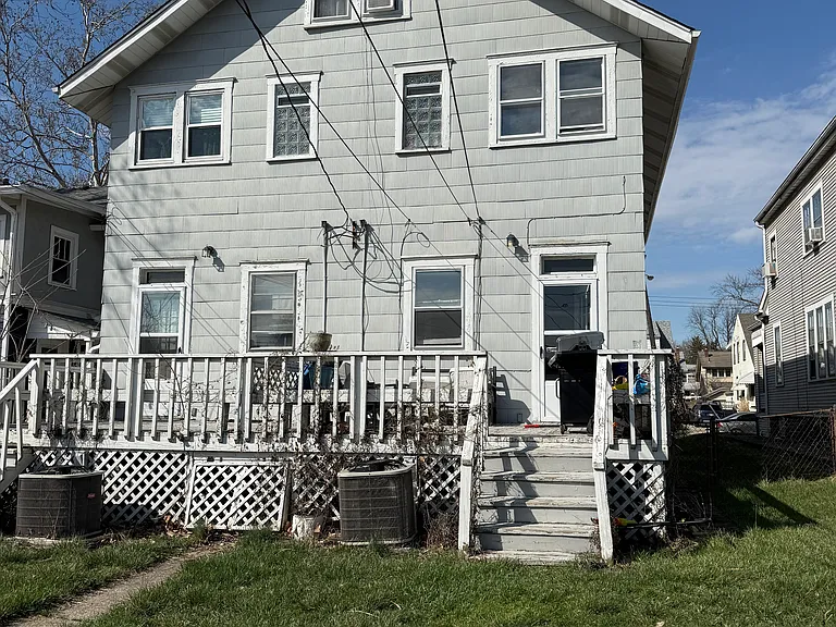 41-43 E Como Ave — Photo 10