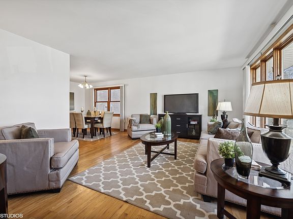 4th image of 3009 W Jarlath St