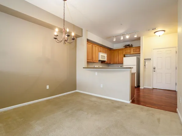 9633 E 5th Ave APT 10209, Denver, CO 80230