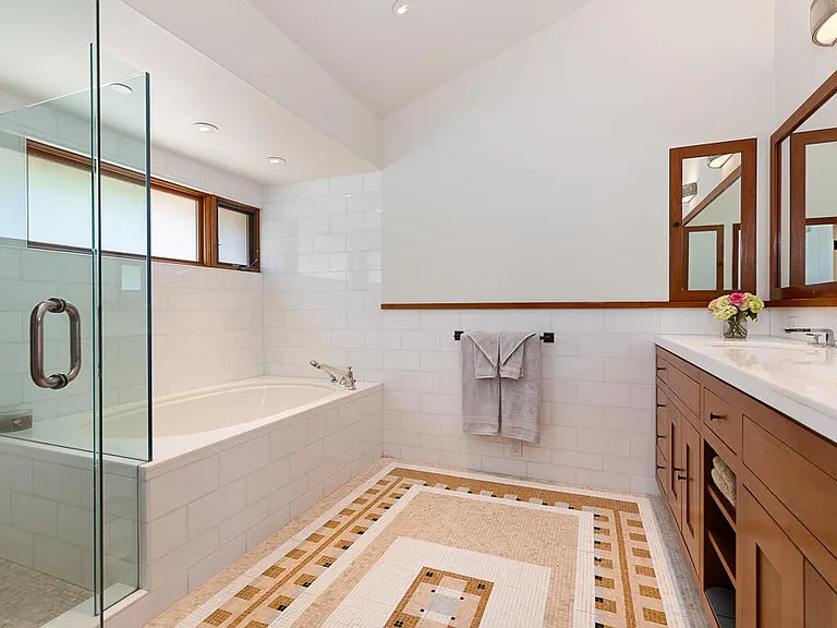 622 Cowles Rd — Photo 16