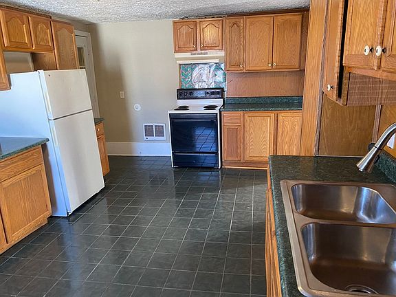 3rd image of 1029 Sheridan St #1/2