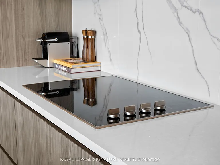 1 Concord Cityplace Way #Penthouse 7001 — Photo 8