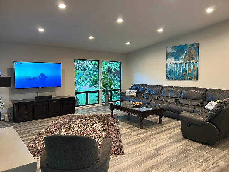 825 Lake Oak Ct — Photo 3