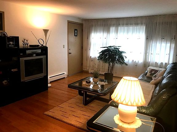 5th image of 5620 W Goodman St #415