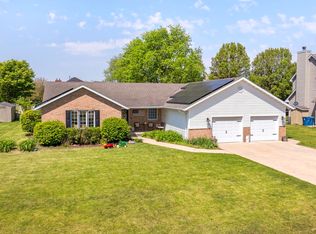 2588 Big Bluestem Rd, Morris, IL 60450