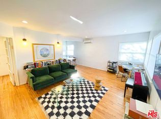 9928 Robbins Dr #B, Beverly Hills, CA 90212