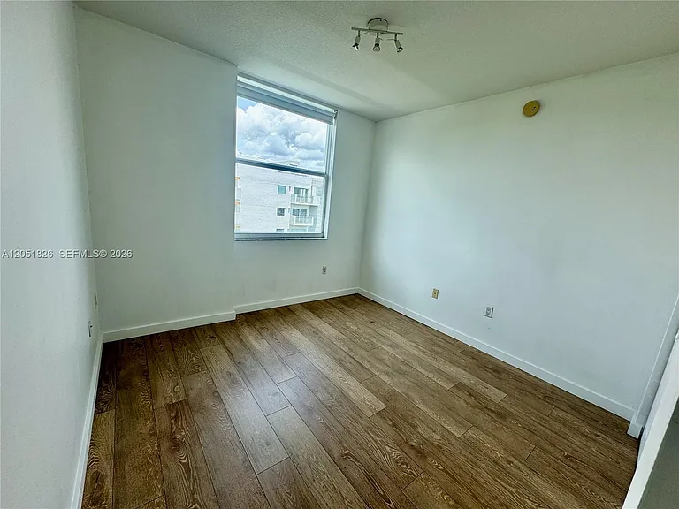 1723 SW 2nd Ave #704 — Photo 23