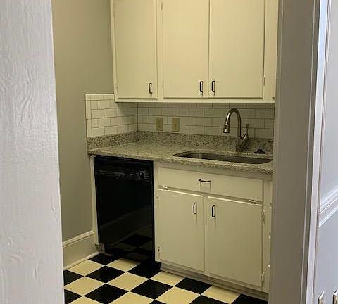 2nd image of 20 Aberdeen Dr APT 1