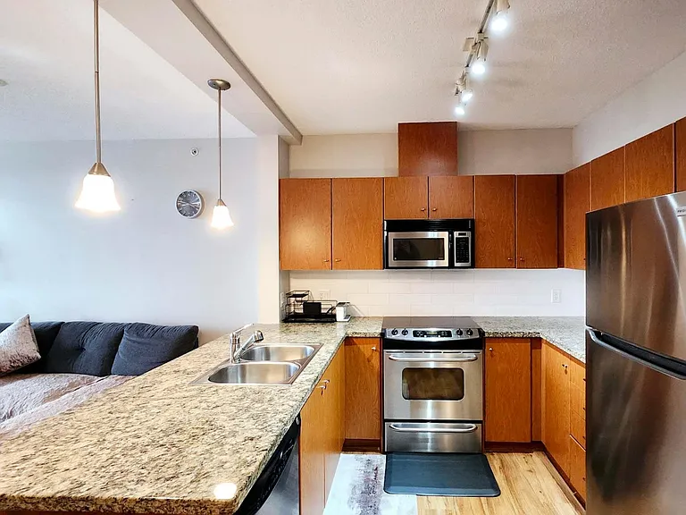 511 Rochester Ave #709 — Photo 9