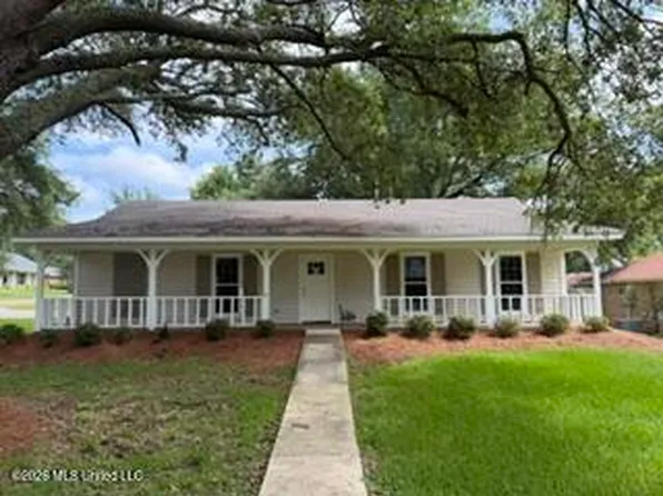 519 Hunters Creek Cir, Madison, MS 39110