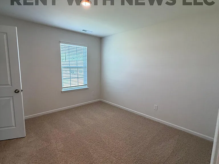 105 Brookberry Ct — Photo 17