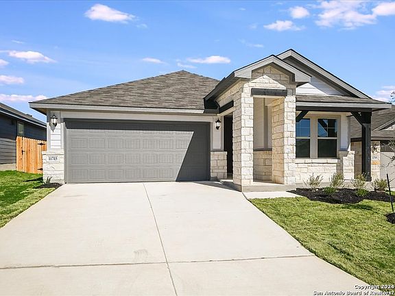 3rd image of 11715 Mustang Grove