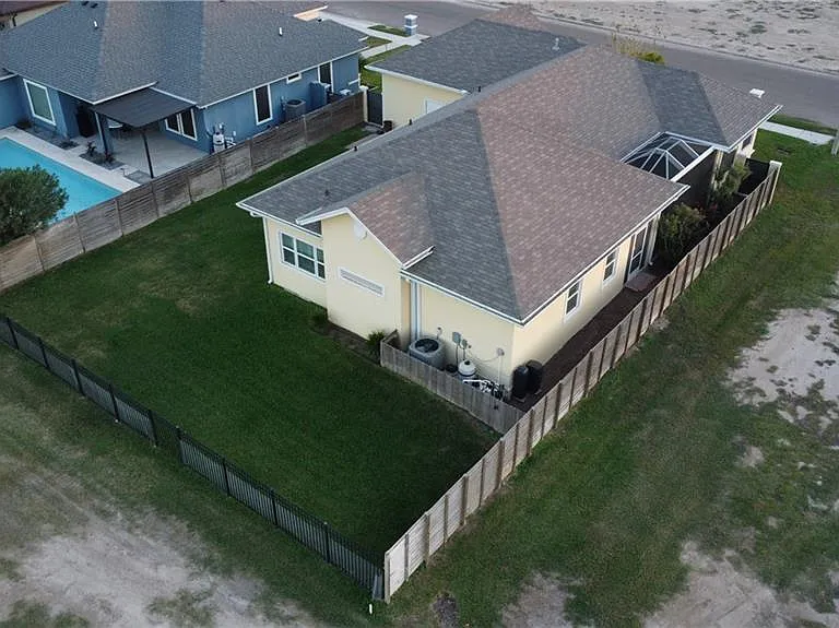 3403 Lago Washington — Photo 30