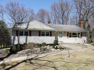 10 Overlook Dr, Long Valley, NJ 07853