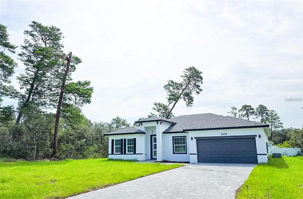 Building Photo - 2454 SW 167th Loop