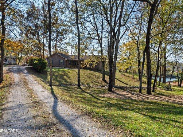 160 Lone River Ln, Clinton, TN 37716