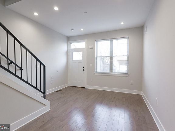5th image of 5126 Malcolm St