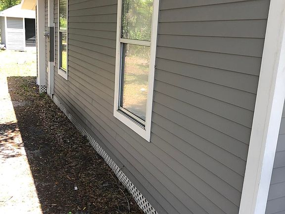 3rd image of 513 E Voorhis Ave