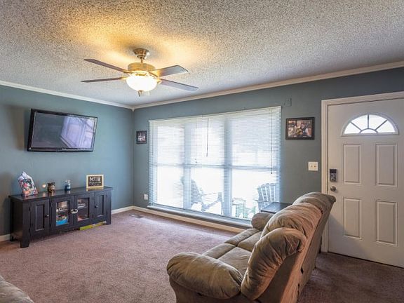 2nd image of 6620 Hilton Dr