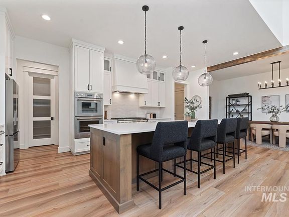 3rd image of 6509 Big Wood Way
