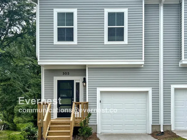 305 Pawley Dr, Charlotte, NC 28214