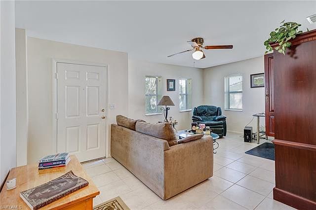 1st image of 27730/732 Pierce Ave