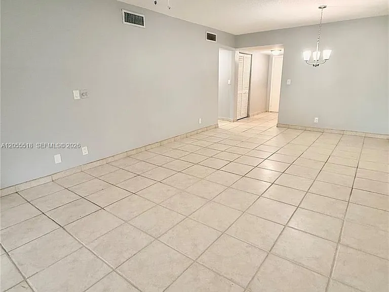 200 Jacaranda Country Club Dr #4B — Photo 8