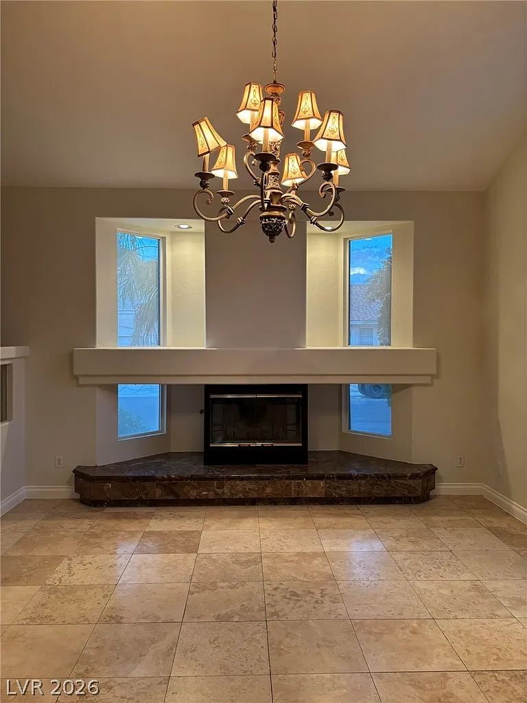 5 bed, 3.0 bath, 2259 sqft, $2,750 — Photo 2