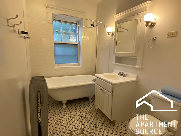 2825 W Logan Blvd #1 — Photo 15