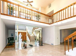 61 Vineyard Rd, Huntington, NY 11743