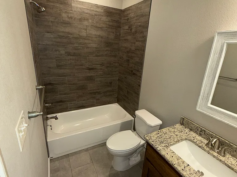 3415 Fenway Cir — Photo 6